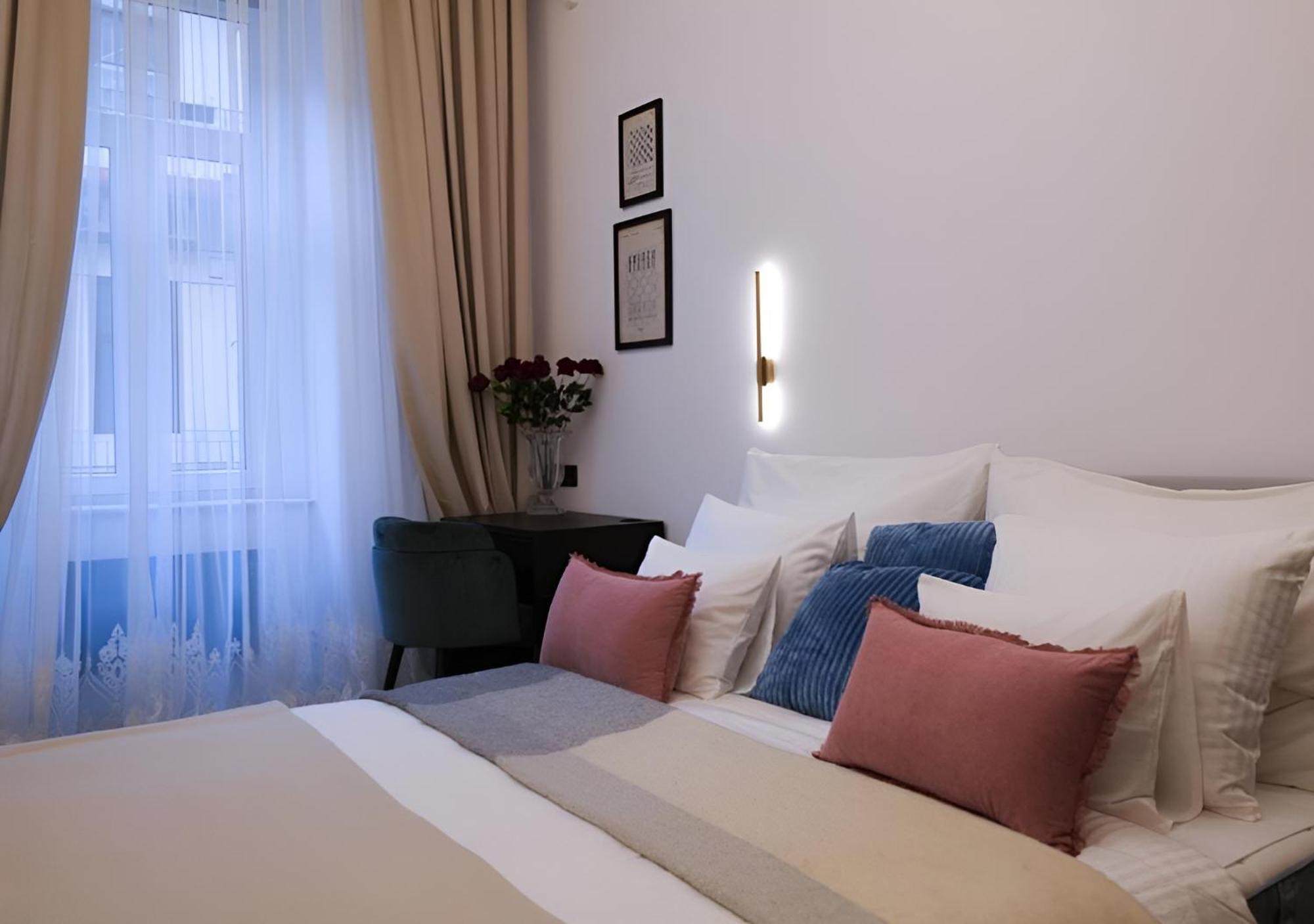 Premium Luxury Opera Near Opera And Basilica Apartment Budapest