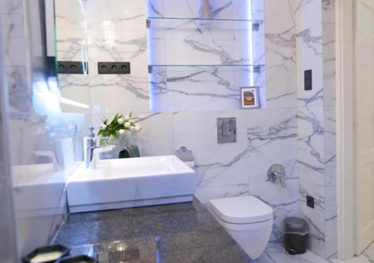 Premium Luxury Opera Near Opera And Basilica Budapest