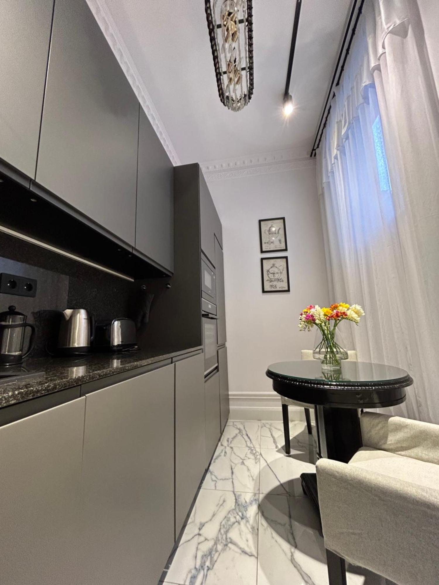 Premium Luxury Opera Near Opera And Basilica Budapest