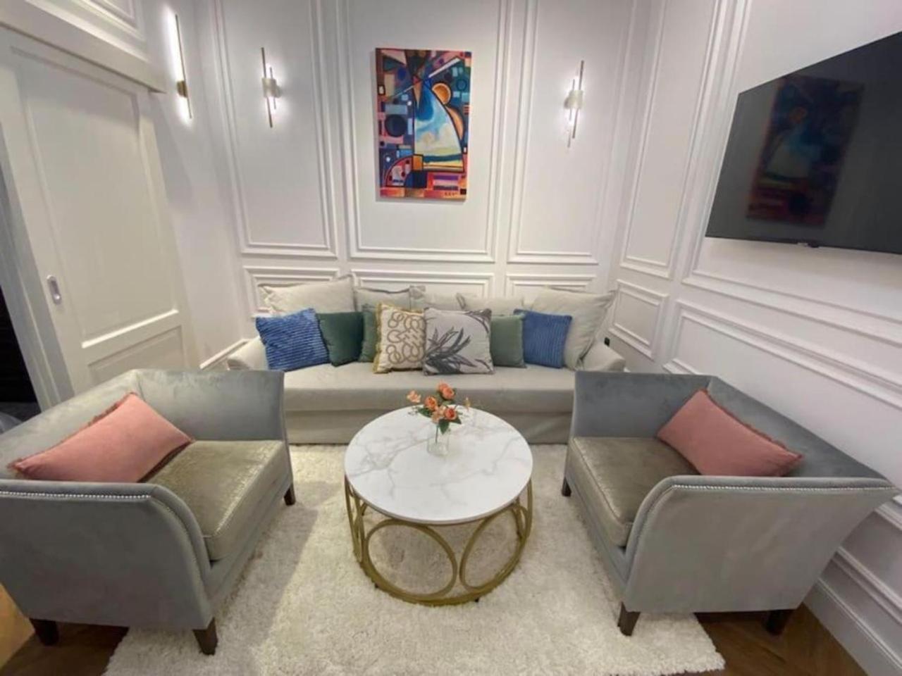 Premium Luxury Opera Near Opera And Basilica