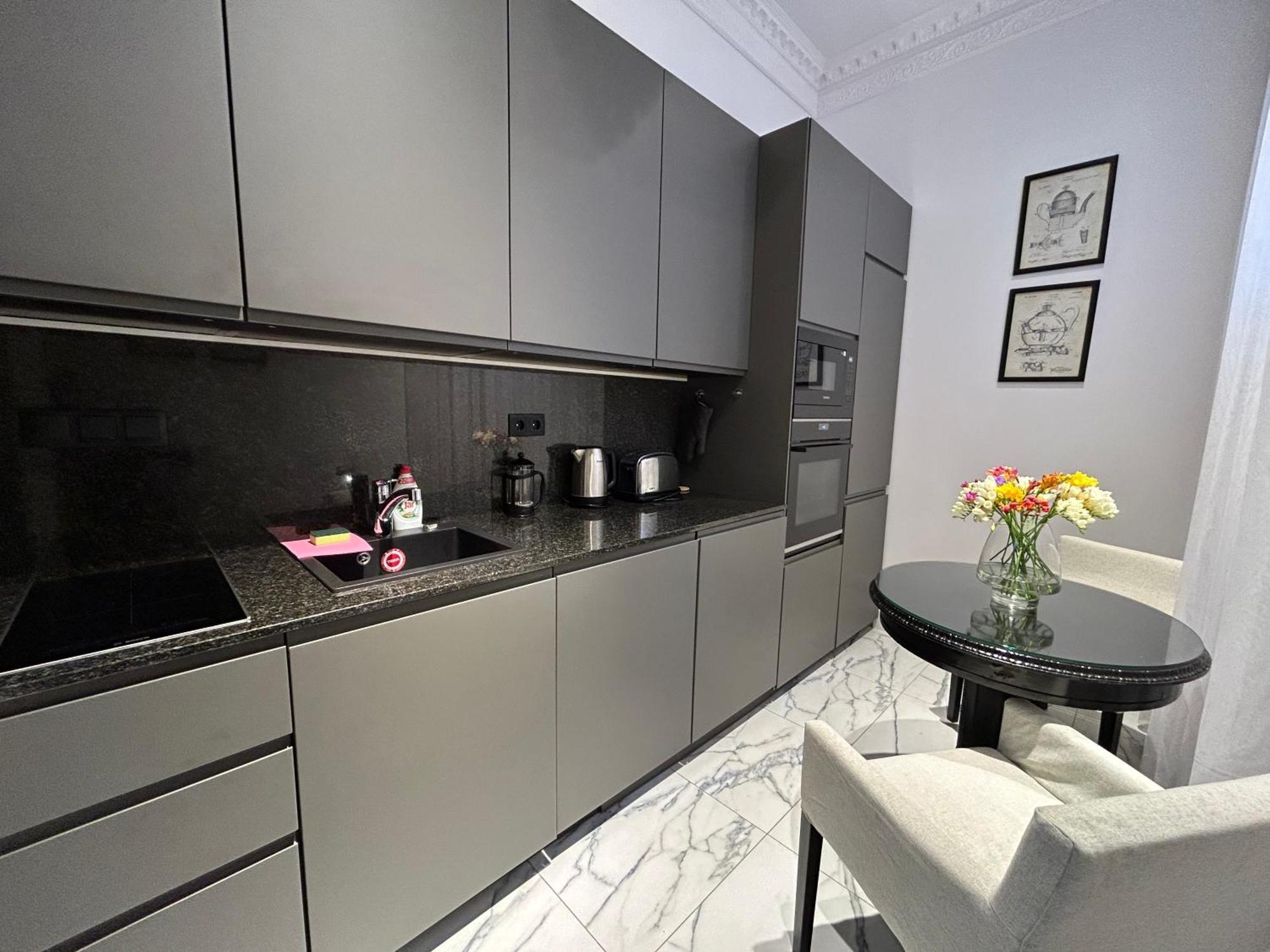Apartamento Premium Luxury Opera Near Opera And Basilica